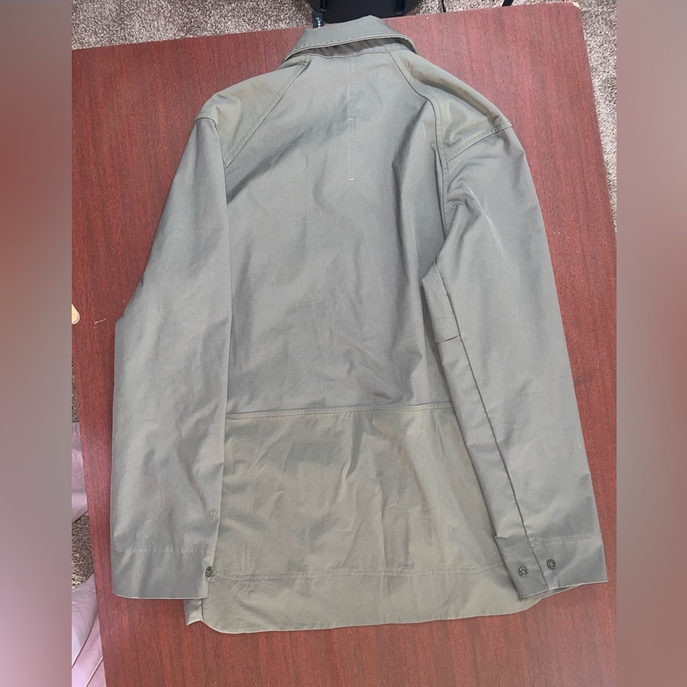 lululemon athletica Men's Olive Jacket - Picture 2 of 4